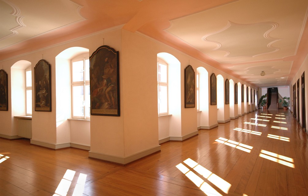 Historischer Gang im Geistlichen Zentrum St. Peter